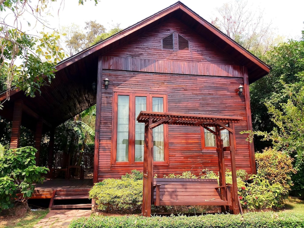 Mai Ngern Mai Thong Resort 2/37