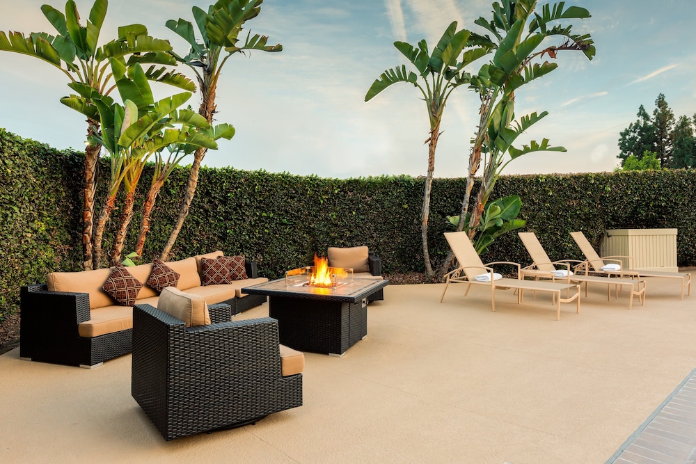 Holiday Inn La Mirada 13/54