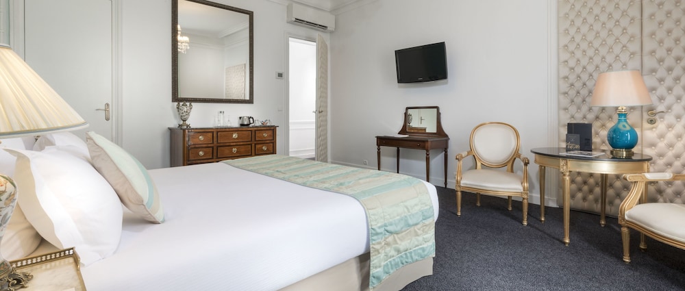 Hotel Claridge 12/50