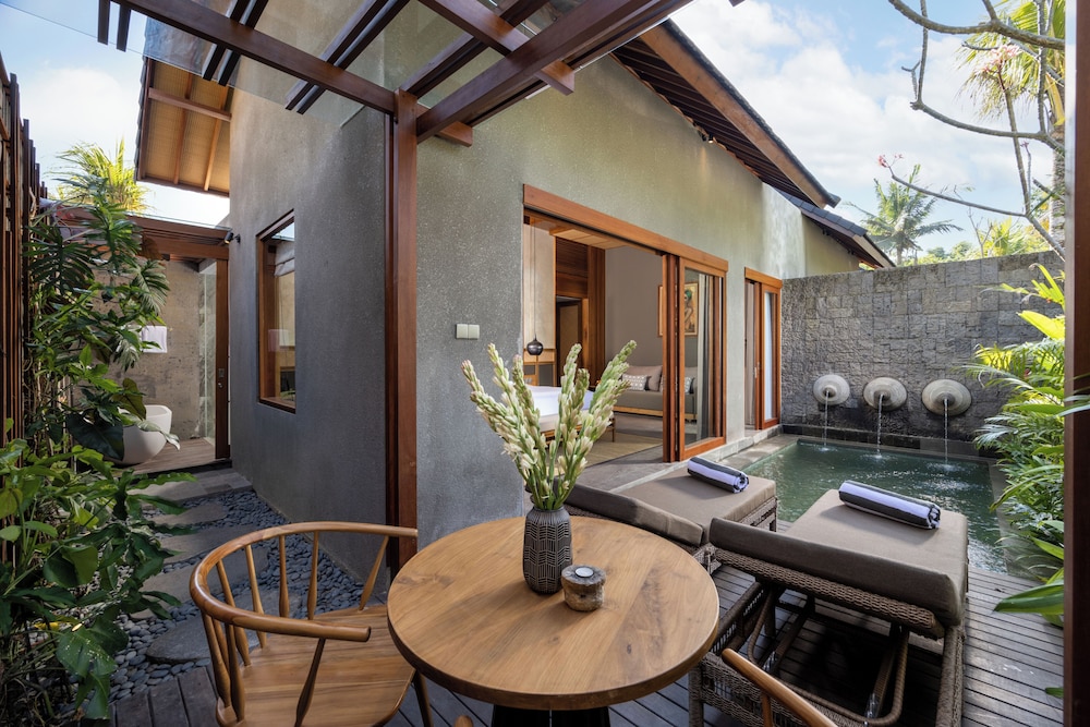 Sri Ratih Cottages 27/50