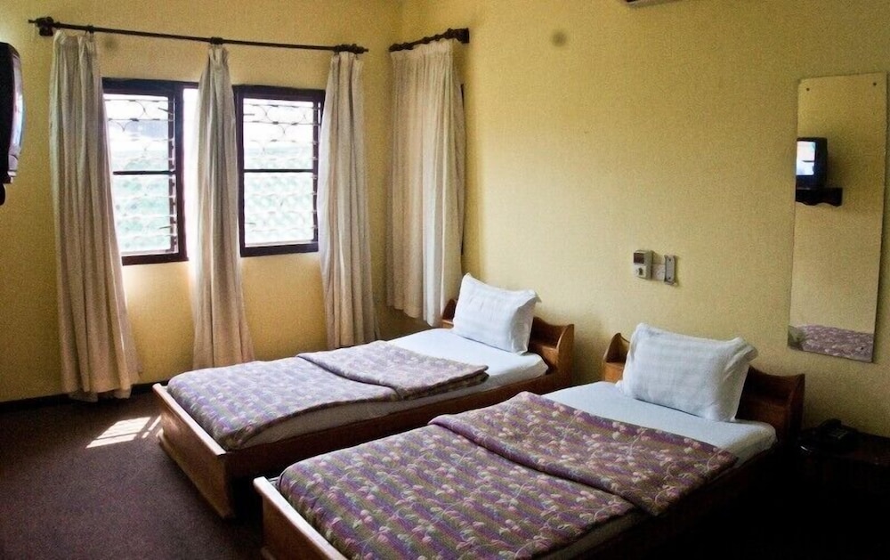 Pekan Hotel 10/71
