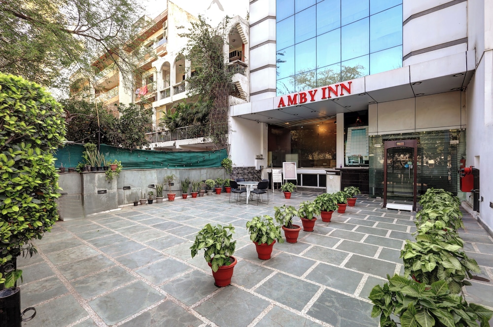 Hotel Amby Inn 6/50
