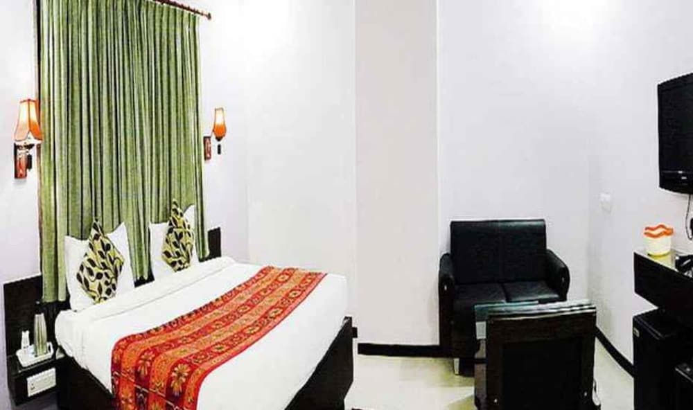 Hotel Simran Heritage Pvt. Ltd. 16/55