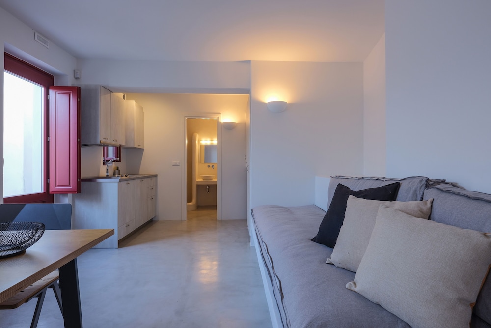 Aplada Suites 26/71