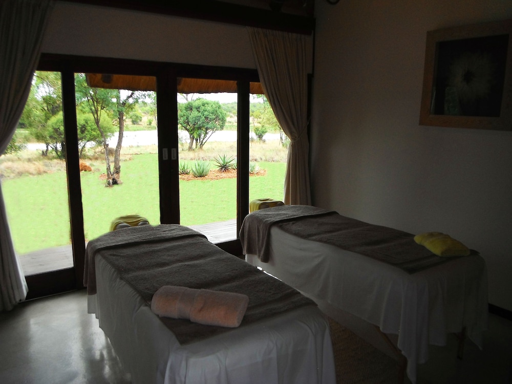 Mangwa Valley Game Lodge 18/50