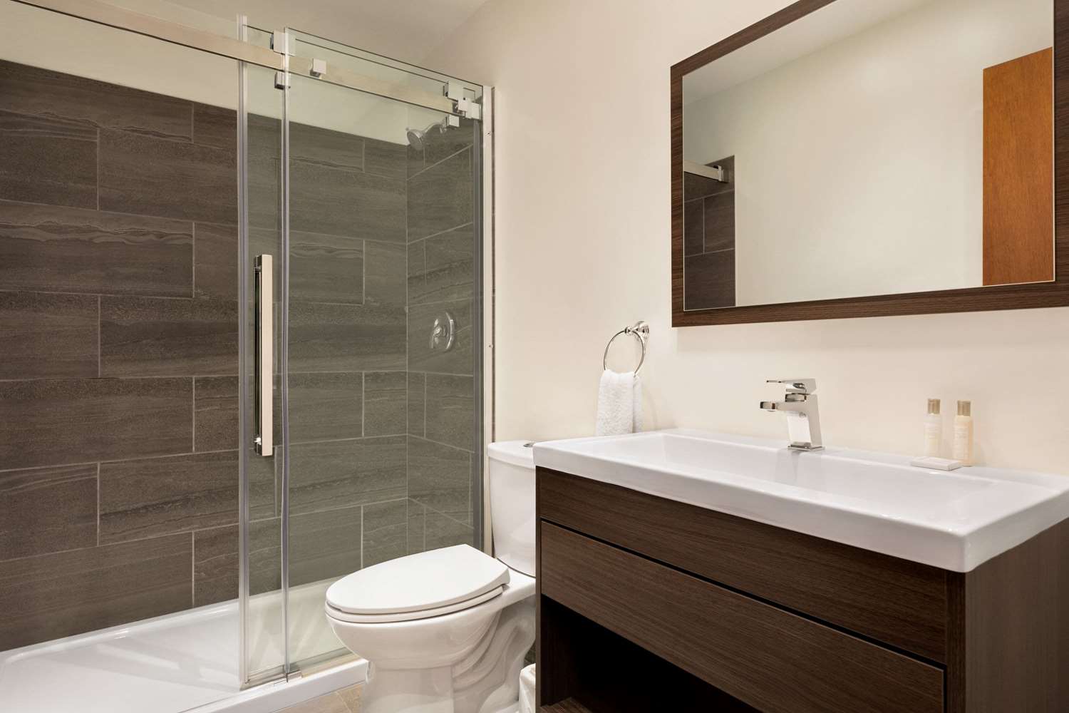 Travelodge by Wyndham Port Elgin 26/28