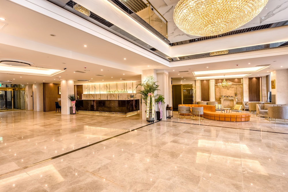 Dyne Oceano Hotel 6/75