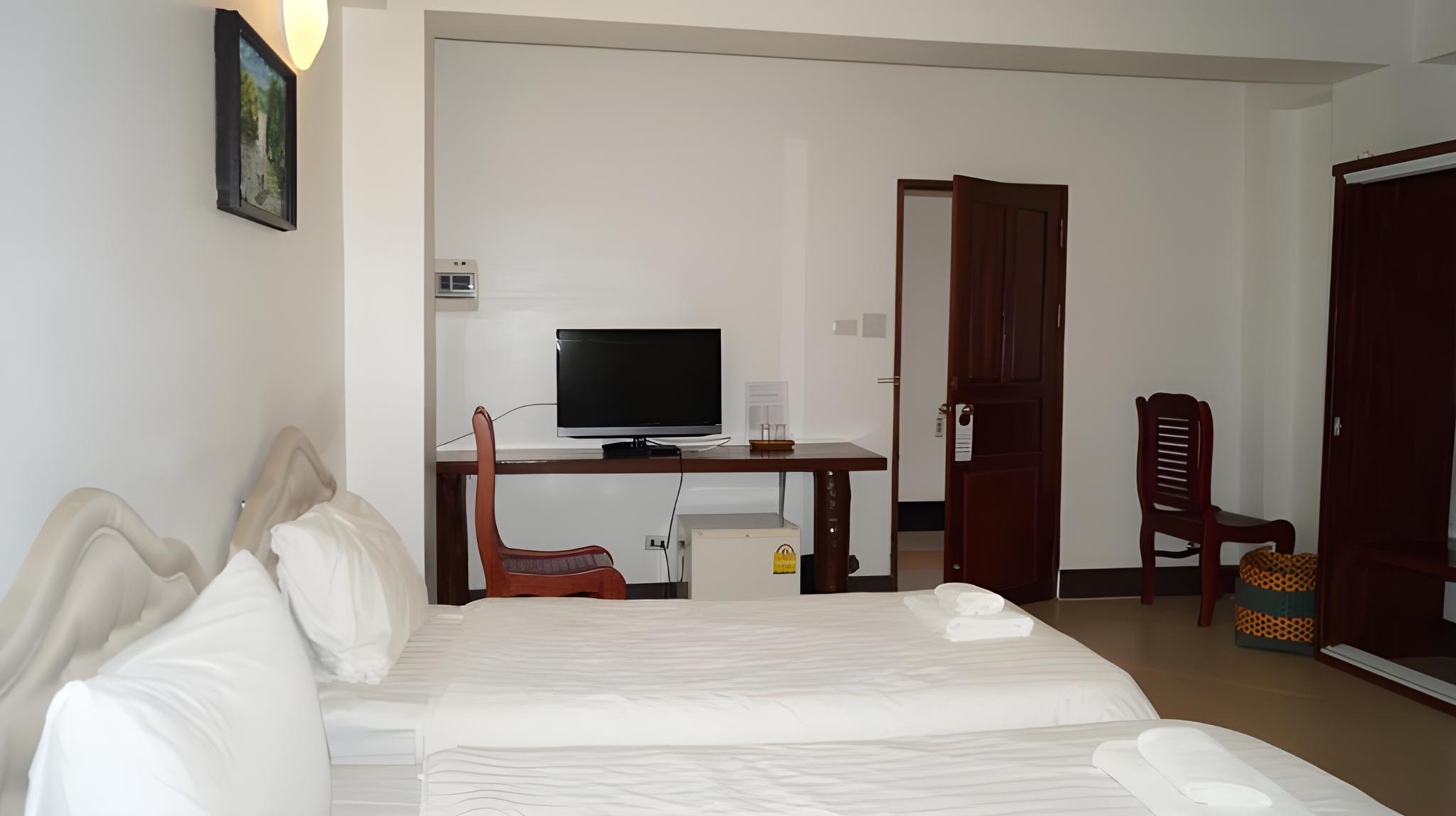 Pakse Mekong Hotel 10/17