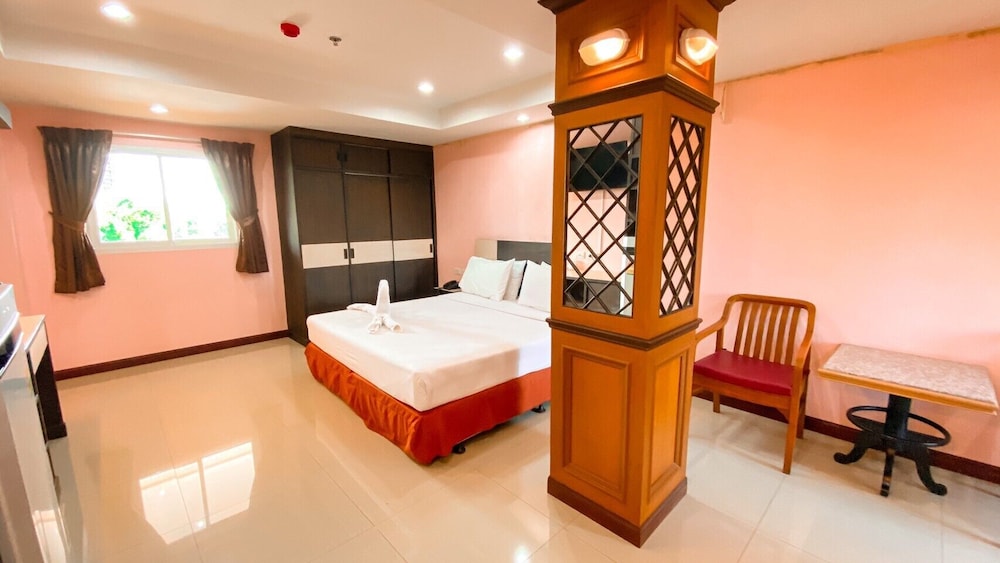 A A Pattaya Ville Hotel 7/48