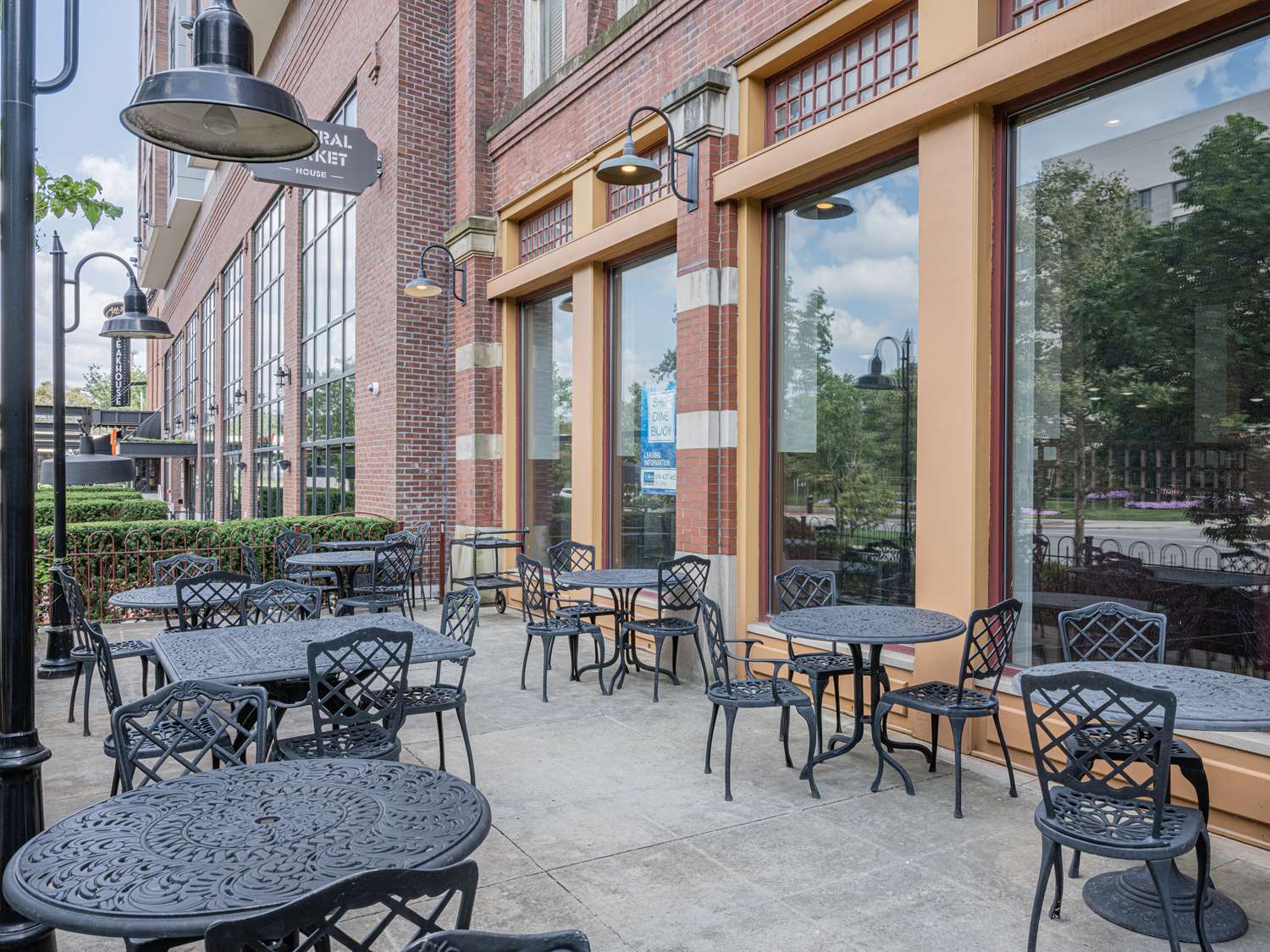 restaurant cafeteria