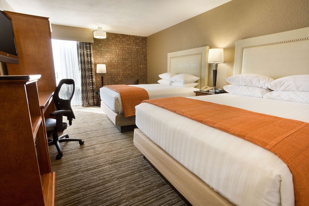 Deluxe, 2 Queen Beds, High Floor