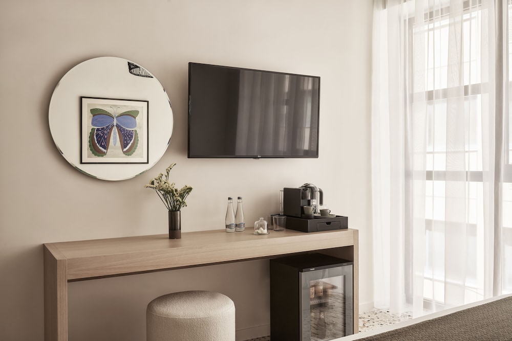 Vasi Hotel 8/50