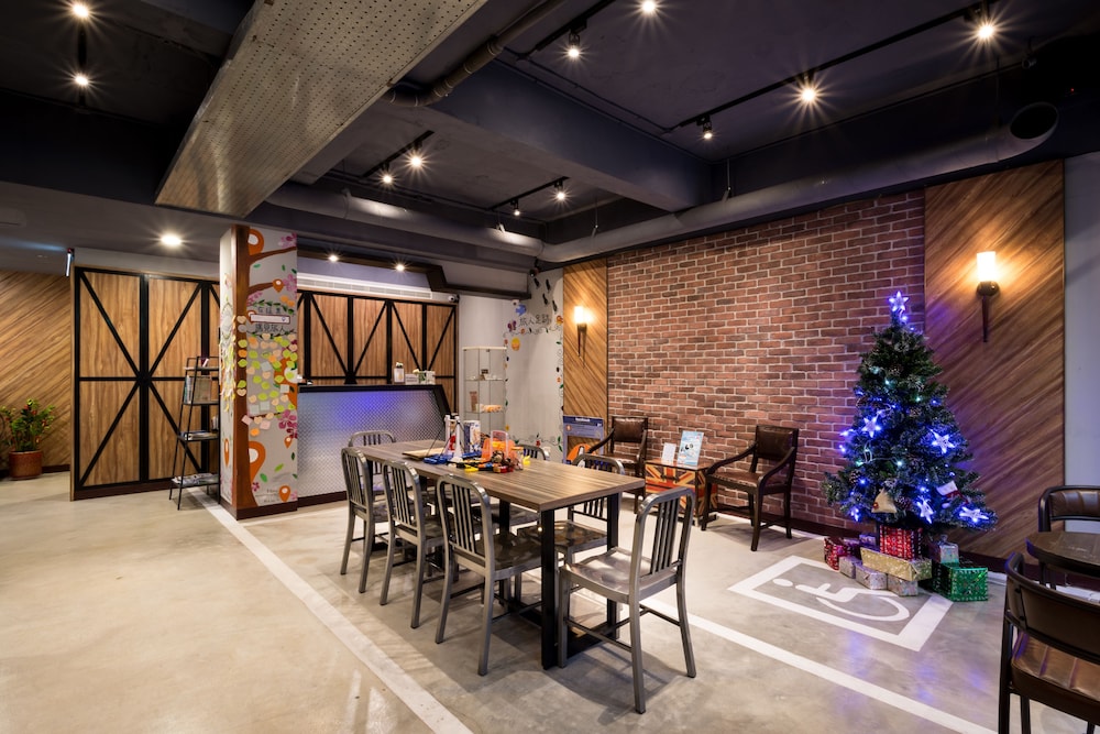 Taipei Travelers International Hostel 19/34