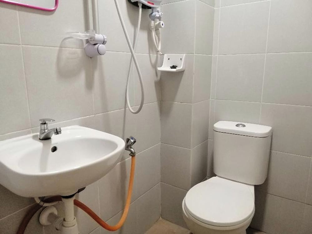 JS Hotel, Johor Bahru 39/41