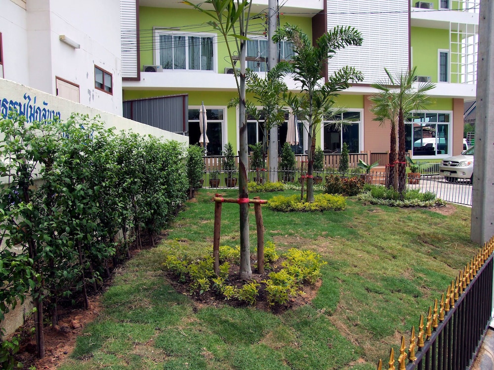 Rueanrimnam Hotel 40/47