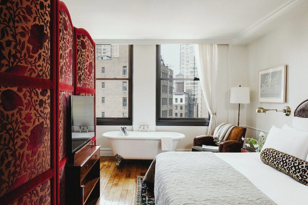 BROADWAY, SUITE