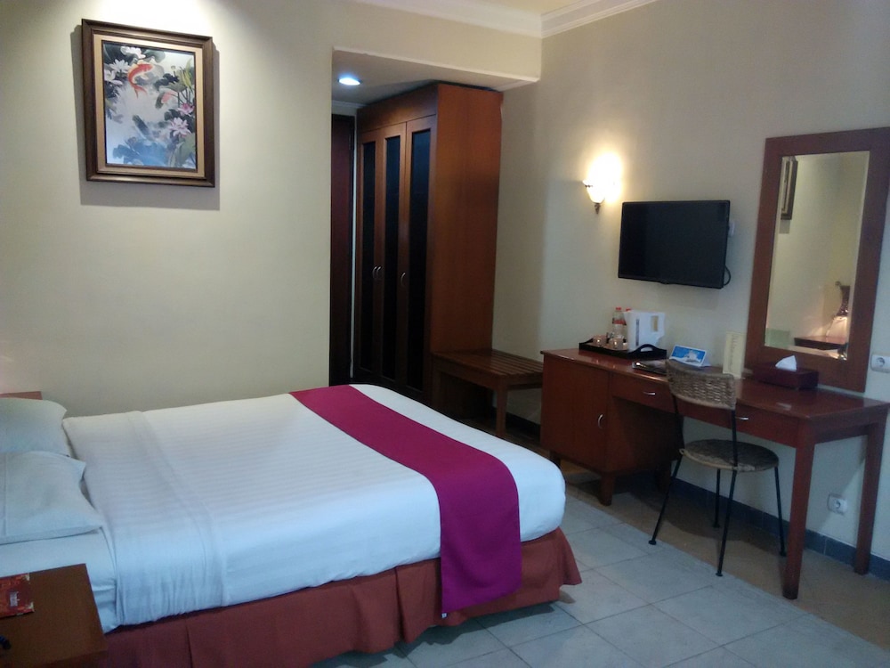 Lotus Garden Hotel 15/43