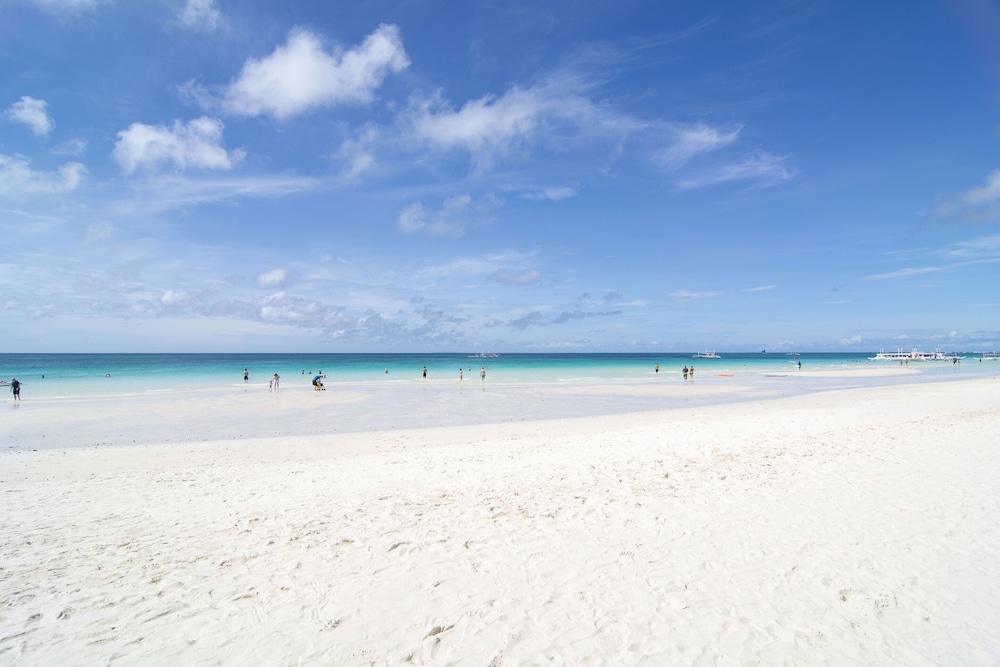 The District Boracay 44/50
