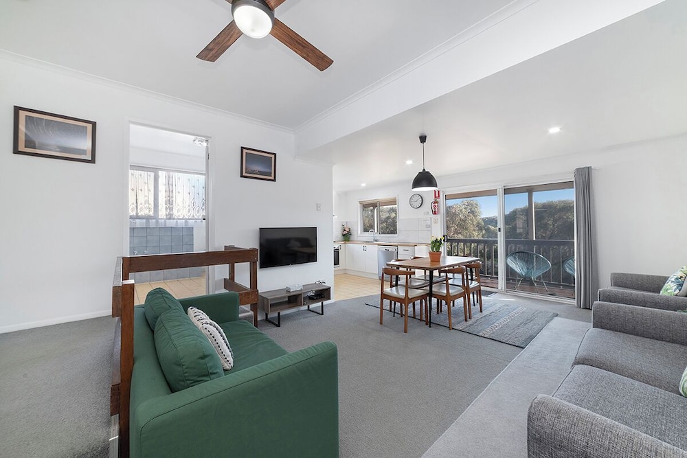 PORT CAMPBELL MOTOR INN 35/50