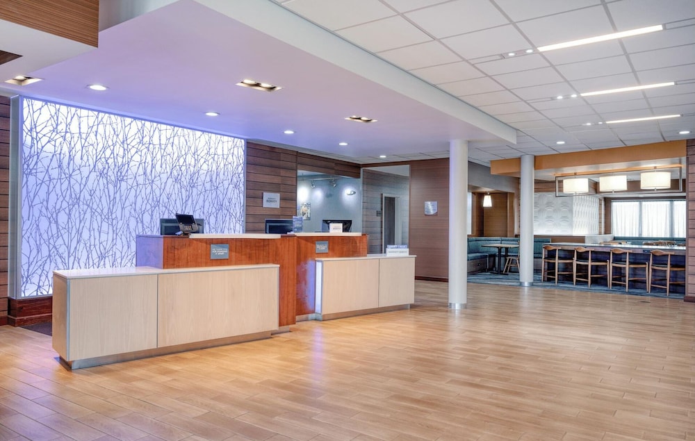 Fairfield Inn &amp; Suites Jeffersonville I-71 9/58