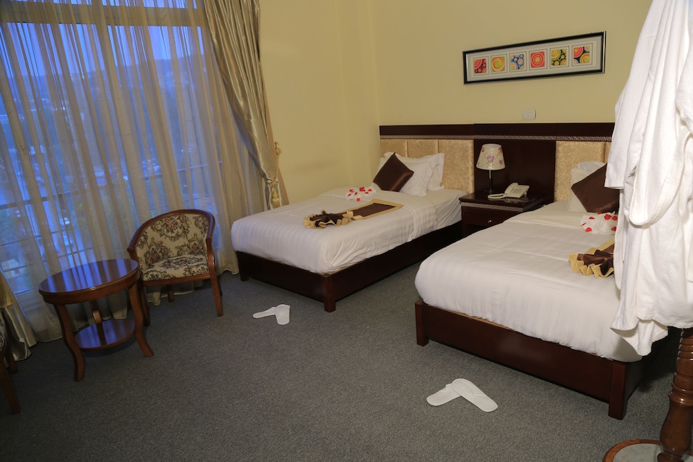 Sarem International Hotel 17/50