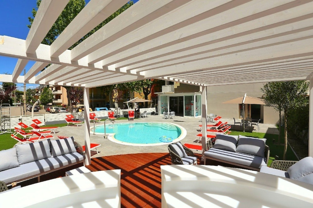 Hotel Sabrina Rimini 12/17