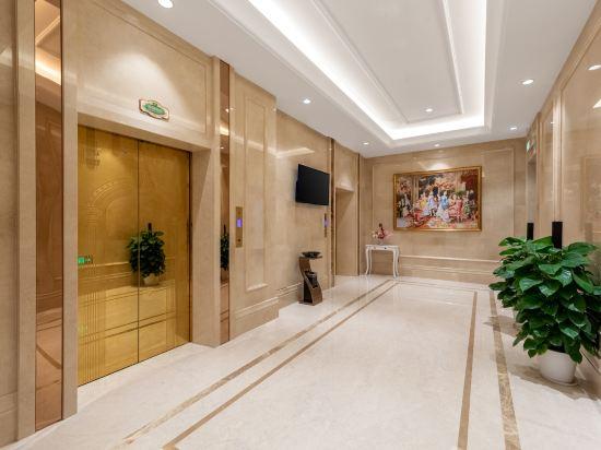Vienna International Hotel (Shenzhen Vocational College store) 5/19