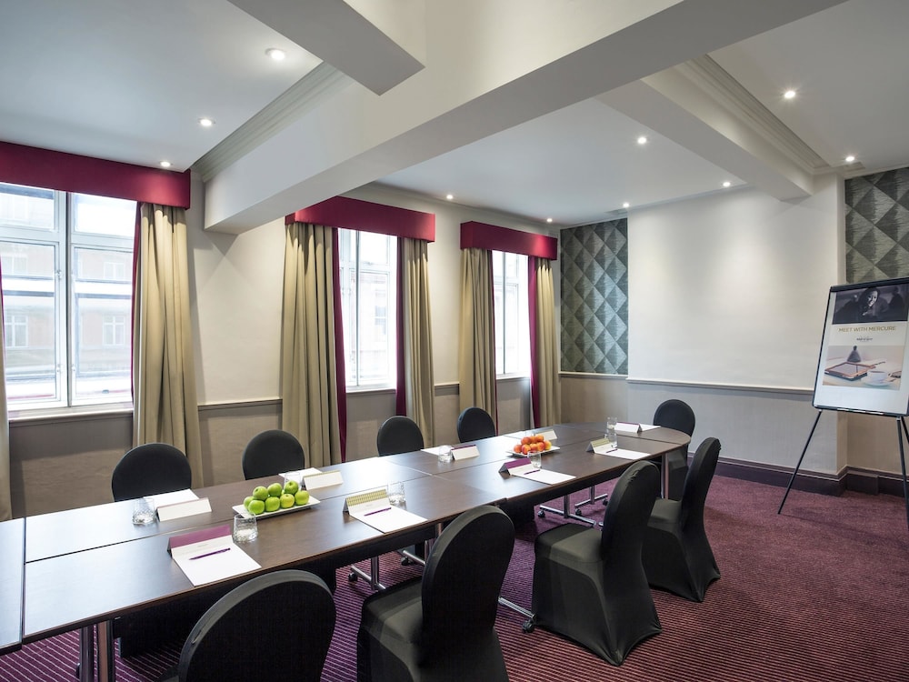 Mercure Doncaster Centre Danum Hotel 40/50