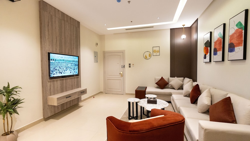 فندق كابيتال أو 162 برزين(Brzeen Hotel) 35/50