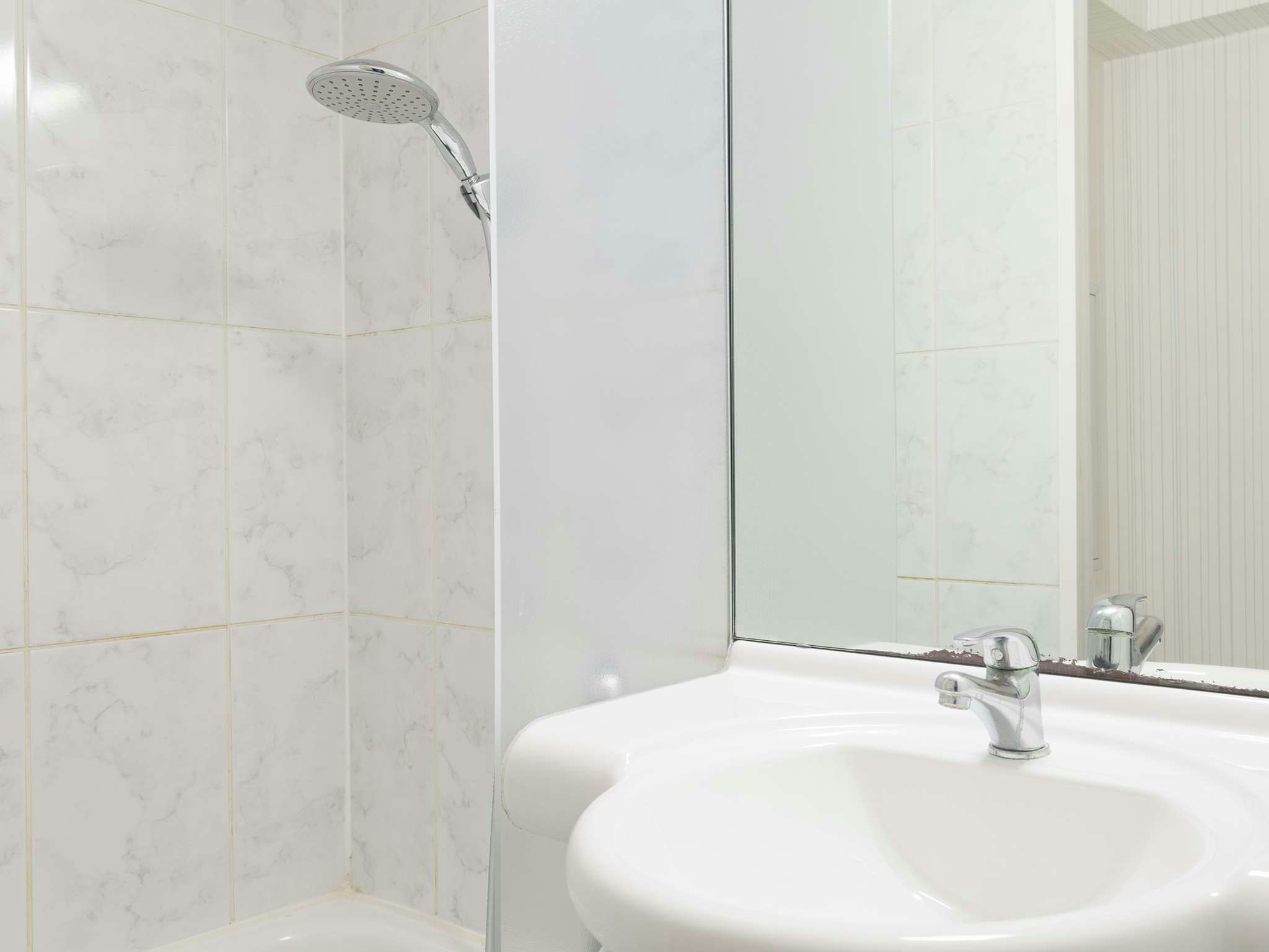 B&B HOTEL Nancy Frouard 30/30