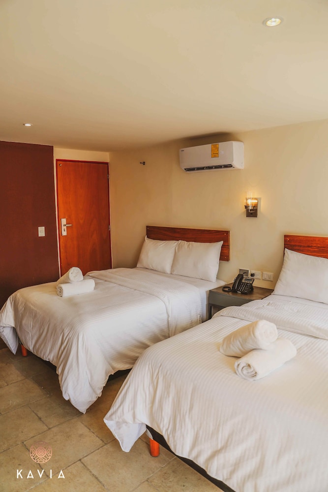 Hotel Urban 16/50