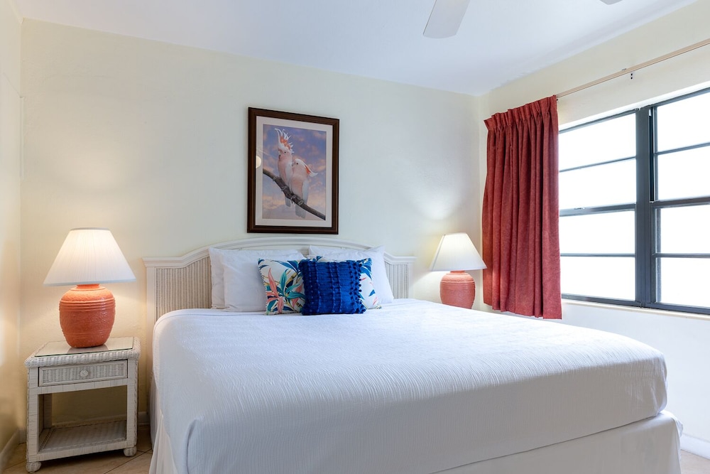 Rock Reef Resort 25/77