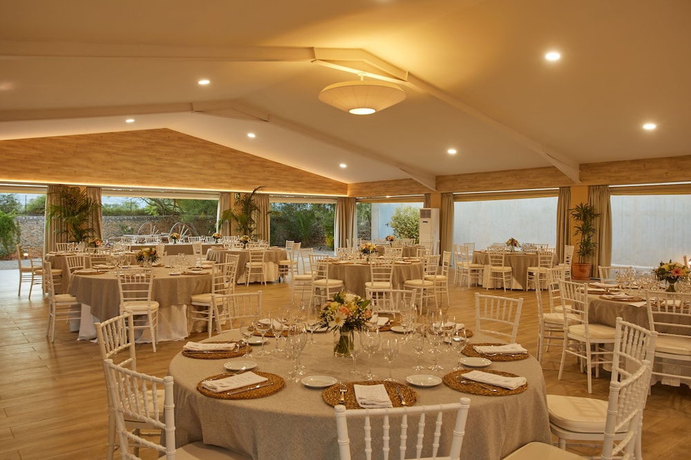Belle Virrey Finca Hotel 61/76