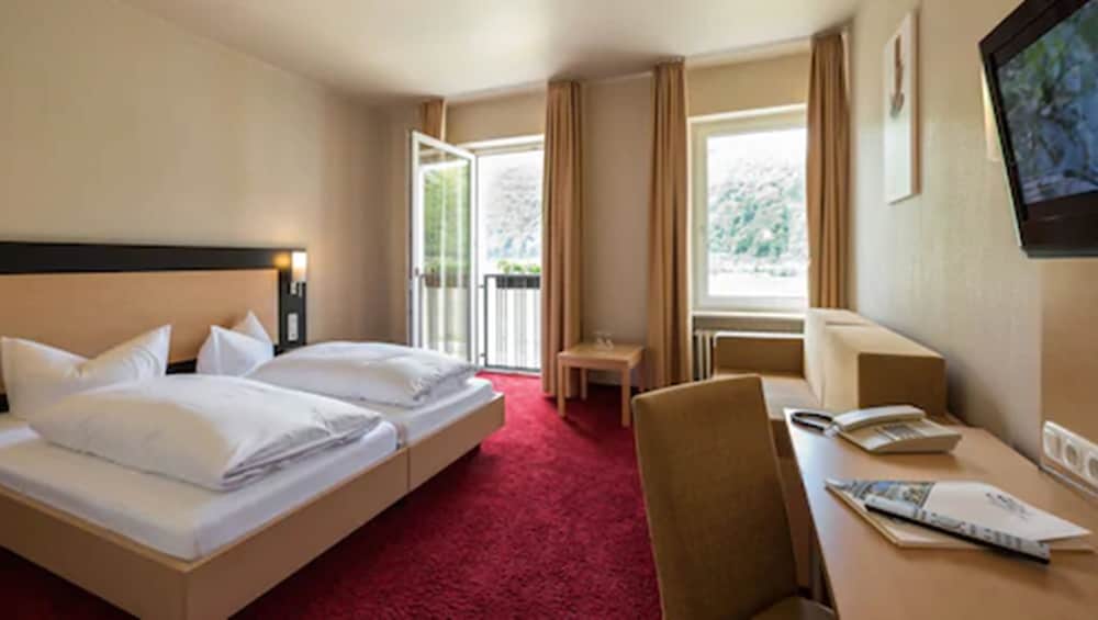 Rheinhotel Lamm 9/32
