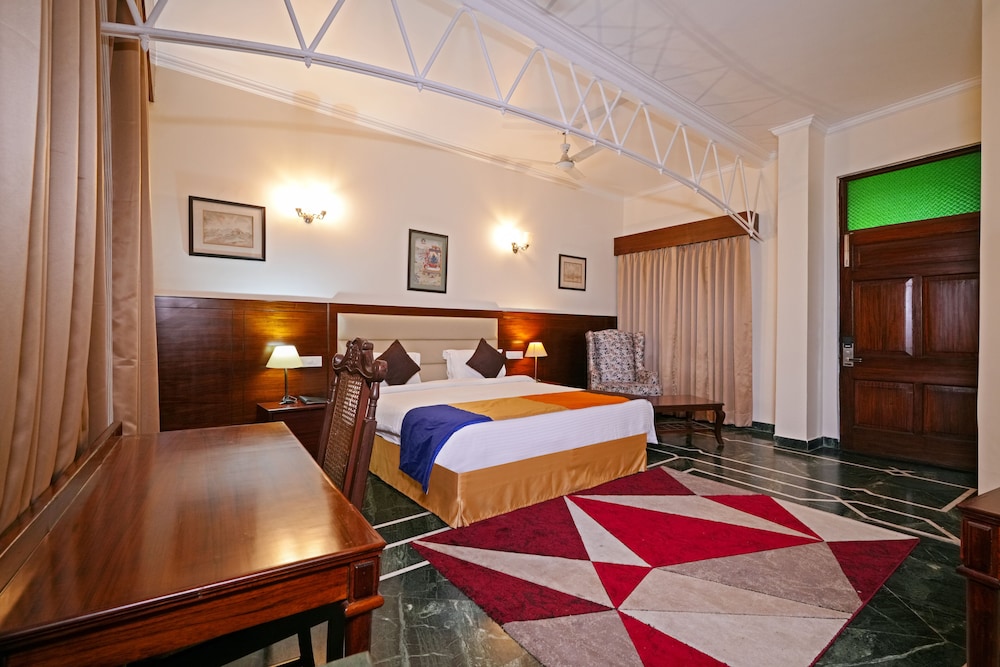 Welcomheritage Taragarh Palace 8/50