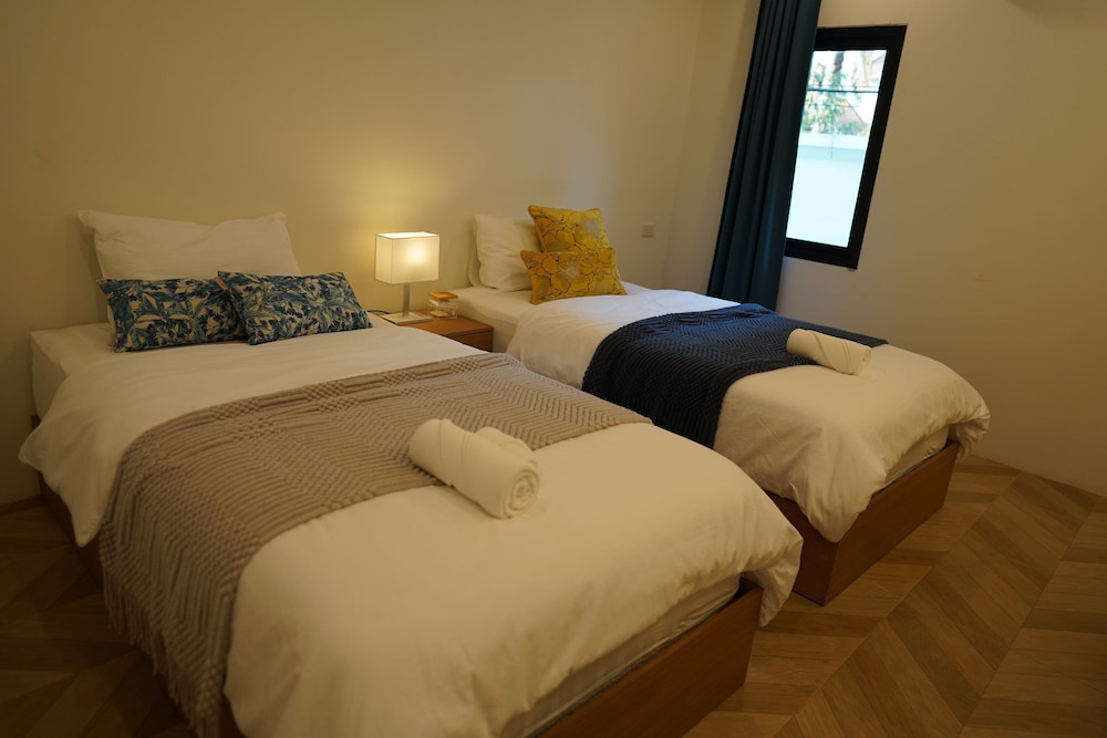Pool, Villa, King and Twin Beds, 2 Bunk Beds، Villa Panalai 9/10