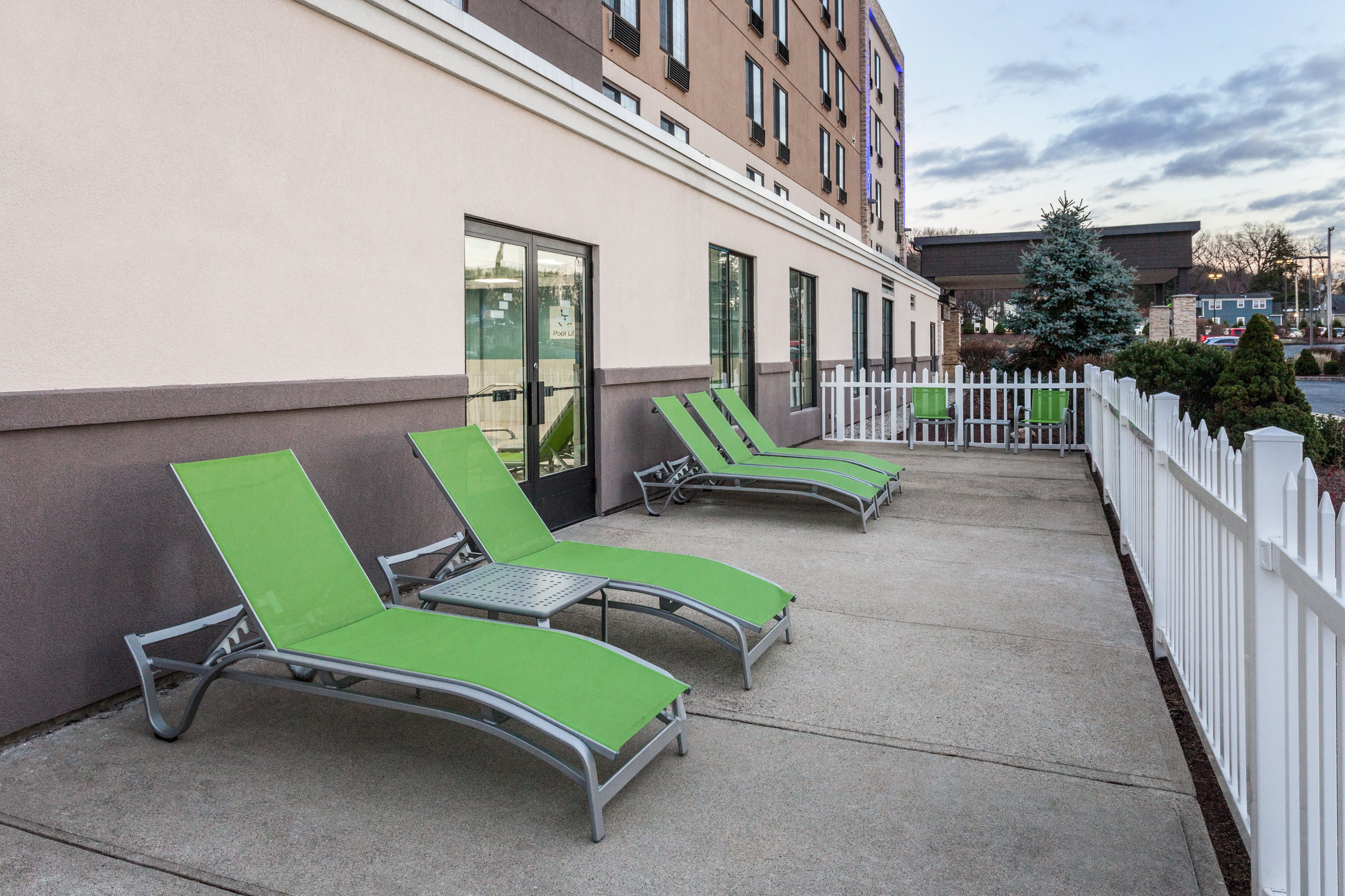 Holiday Inn Express Hotel And Suites Providence Woonsocket 56/56