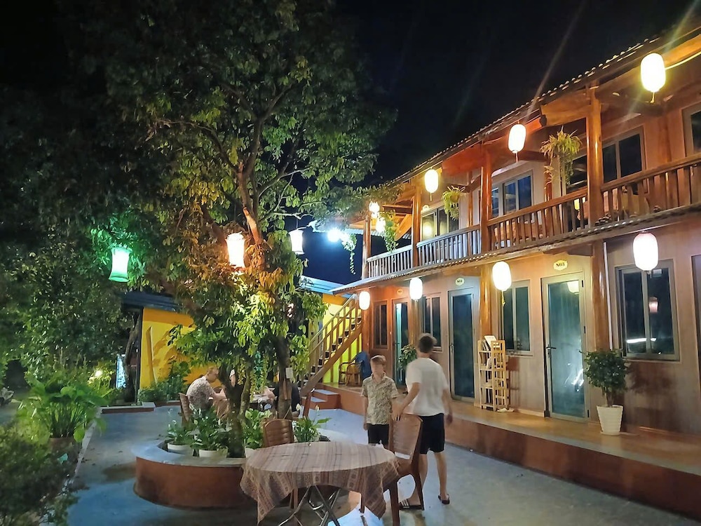 Catba Papillon Garden Bungalow & Resort 7/50