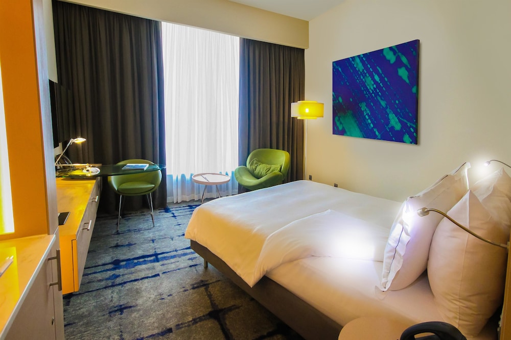 Media One Hotel Dubai, WorldHotels Crafted 30/97