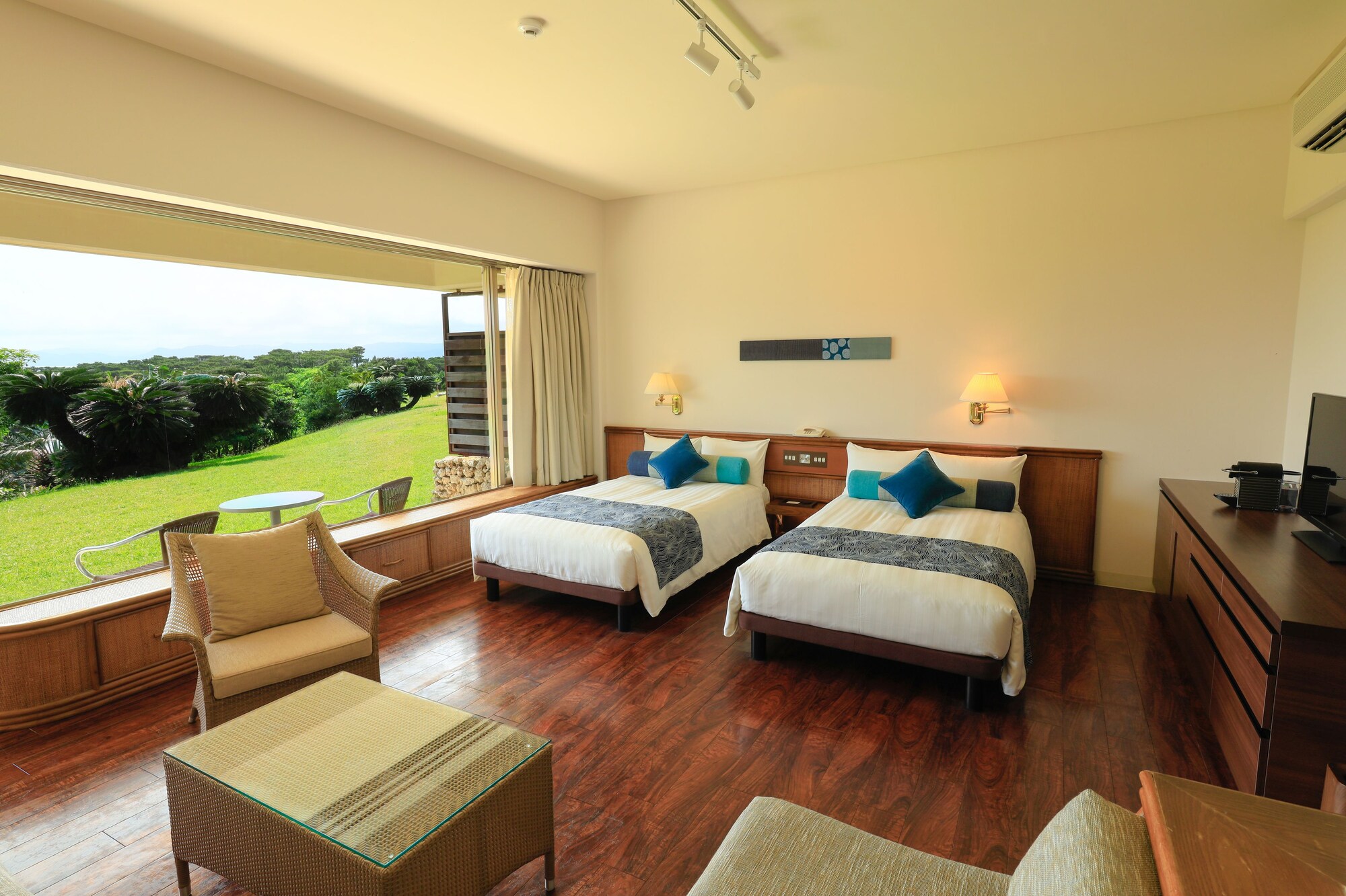 Garden, Premium, Twin Beds, Trundle Bed, Terrace