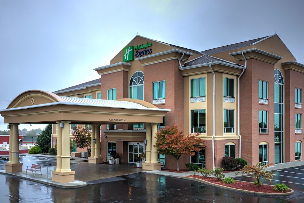 Holiday Inn Express Hotel Suites Richmond 3/67