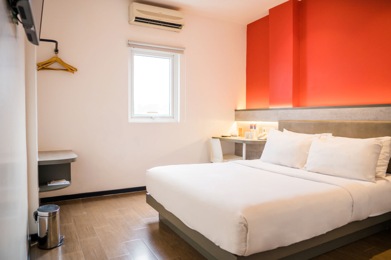 Smart, Double Bed, Smoking