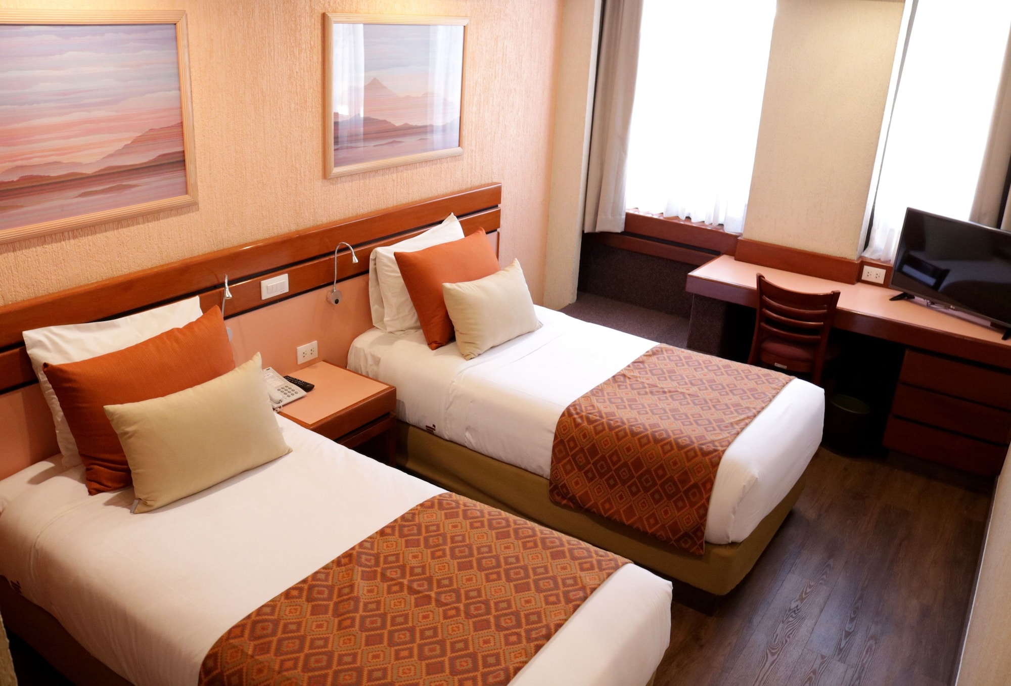 STANDARD, TWIN BEDS