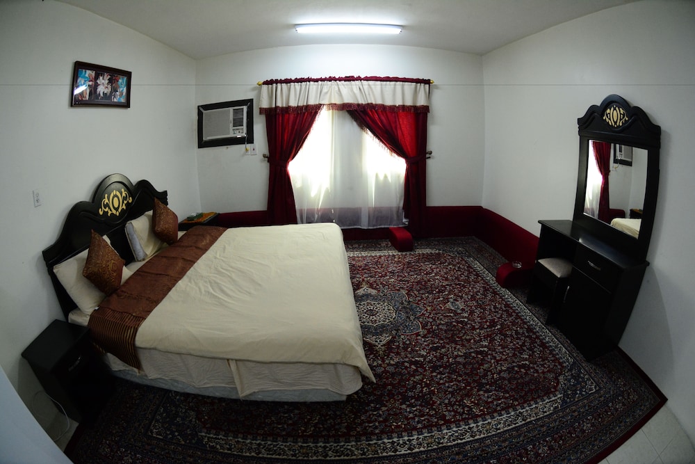 Al Eairy Furnished Apartments Dammam 7 photo2