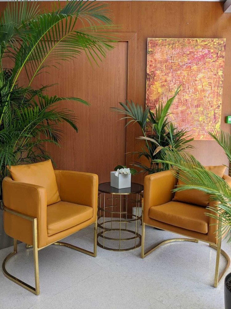 Hotel Goldstar Resort And Suites 28/50