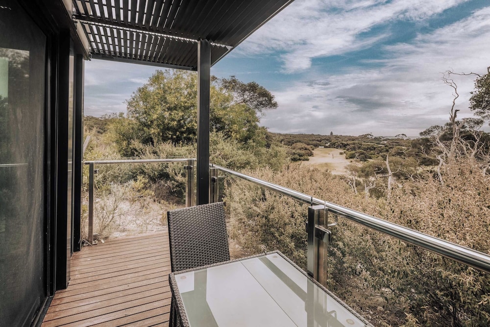 Mercure Portsea 30/67