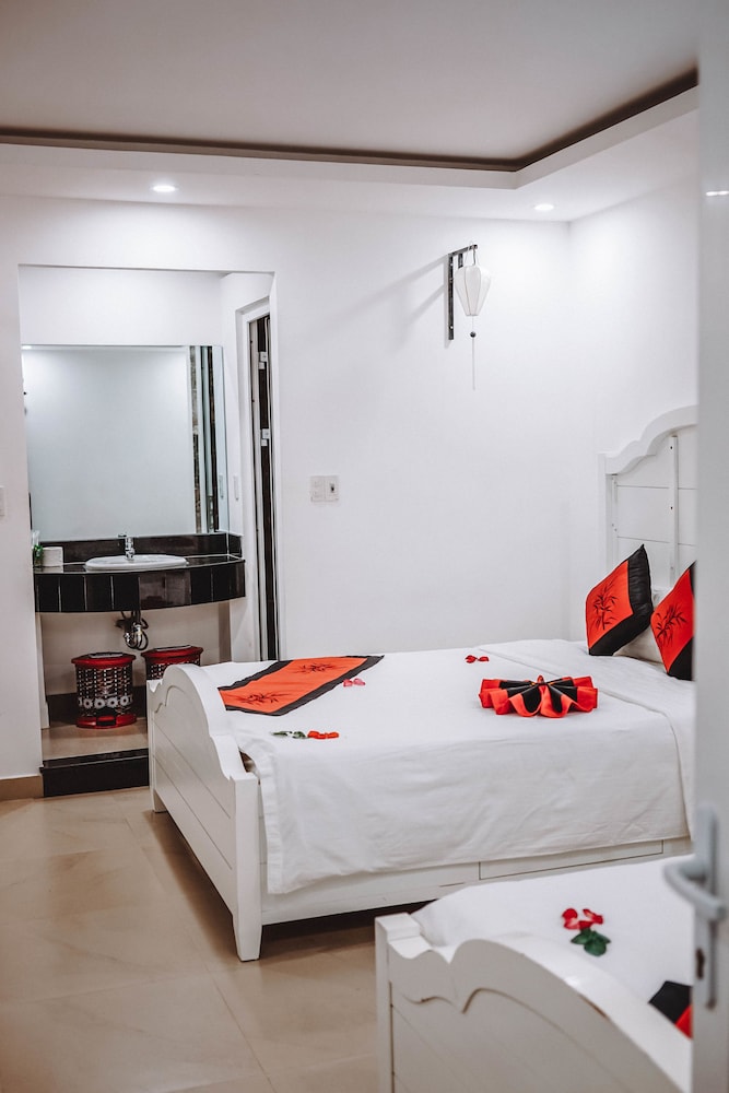 Ngan Phu Villa 16/50