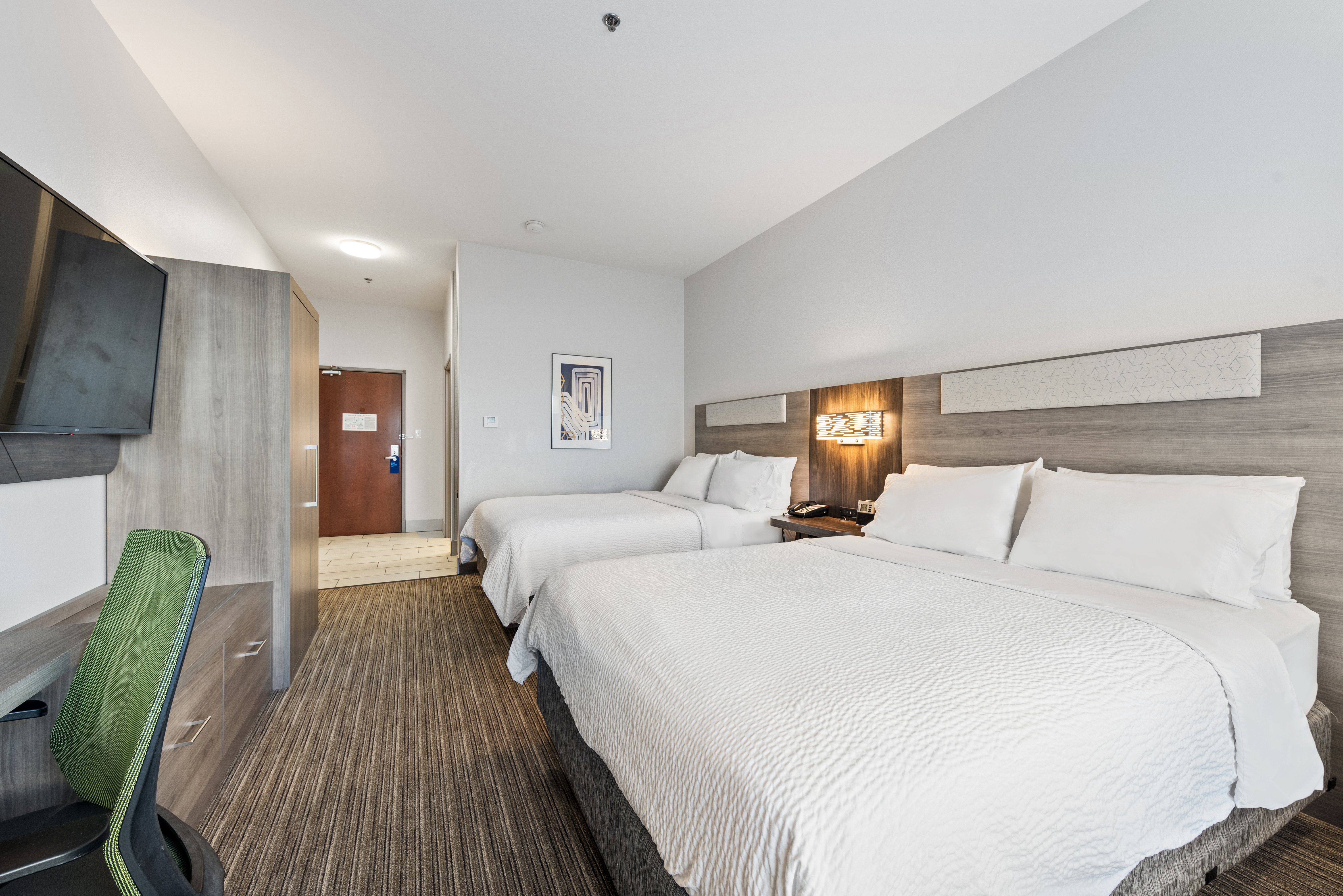 Holiday Inn Express Hotel & Suites Lamar 30/78