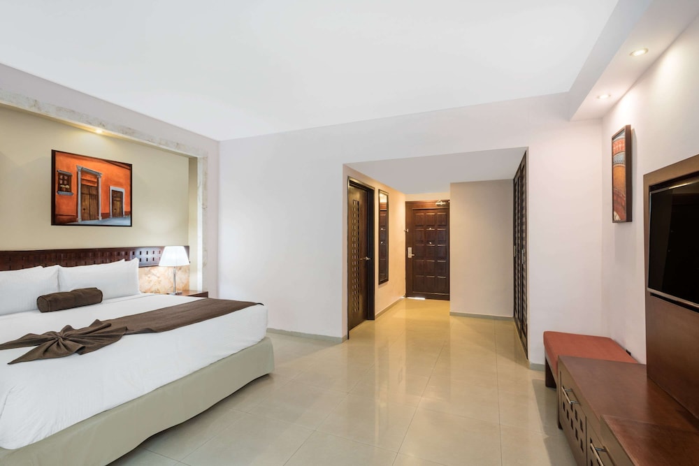 WYNDHAM MERIDA 12/58