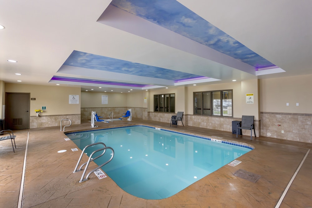 Comfort Inn & Suites Woods Cross - Salt Lake City North 41/43